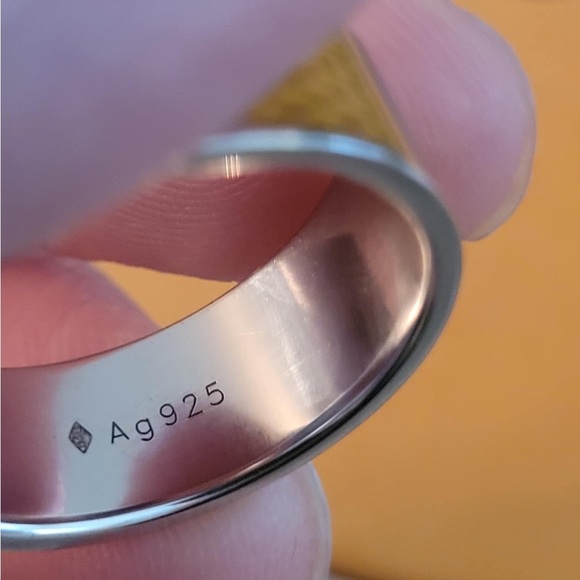 Authentic LOUIS VUITTON DAMIER RING - Picture 5 of 8